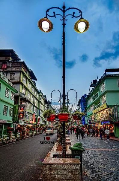 Sikkim Booking - Guest from Kolkata on their 6 Days Sikkim Darjeeling Trip, DMC Sikkim Darjeeling, Book Reasonable Cost Sikkim Darjeeling Packages from Sikkim Booking, Top Tourist Destination to visit in Sikkim